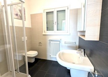 PXL_20250605_073451108.jpg - Trilocale VIA VASCO DA GAMA 10, Sirmione - foto 11