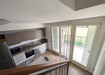 PXL_20250605_073939270.jpg - Trilocale VIA VASCO DA GAMA 10, Sirmione - foto 19