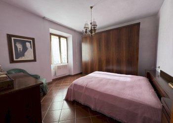 camera da letto - Villa Via del Bisenzio, Vernio - foto 20