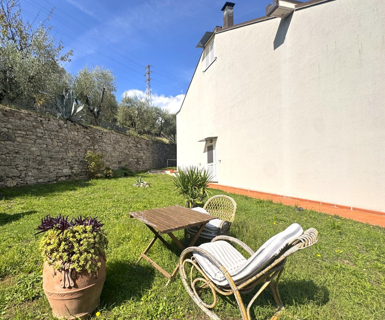 giardino - Villa Via dell'Apparita, Vaiano - foto 3