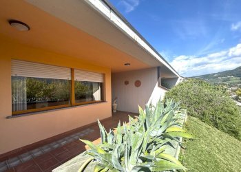 giardino - Villa Via dell'Apparita, Vaiano - foto 1