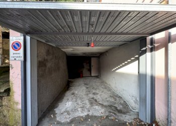 garage - Villa Via del Bisenzio, Vernio - foto 18