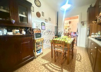 photo_6001597711444020519_y.jpg - Villa Piazza Antonio Gramsci, Rosignano Marittimo - foto 5