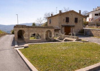 IMG_20260409_222838.png - Trilocale Via del Coro 76, Piancastagnaio - foto 1