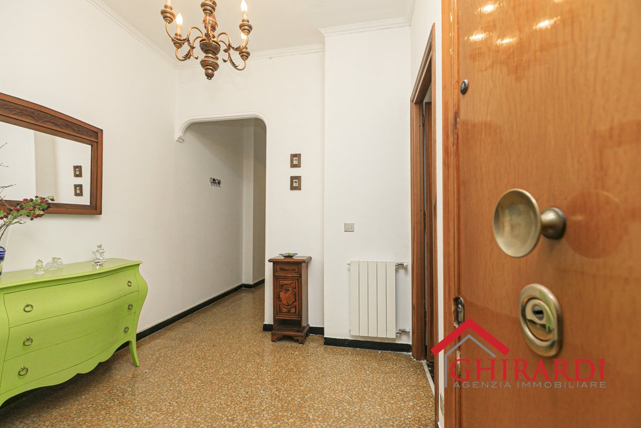 1.0 INGRESSO.jpg - Appartamento Via Giordano 96, Genova (zona Sestri Ponente) - foto 1