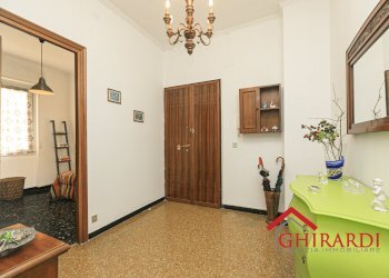 1.1 INGRESSO.jpg - Appartamento Via Giordano 96, Genova (zona Sestri Ponente) - foto 2