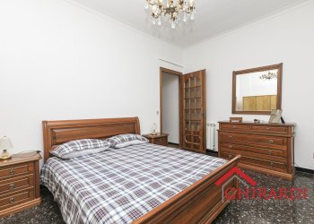 5.3 CAMERA 1..jpg - Appartamento Via Giordano 96, Genova (zona Sestri Ponente) - foto 15