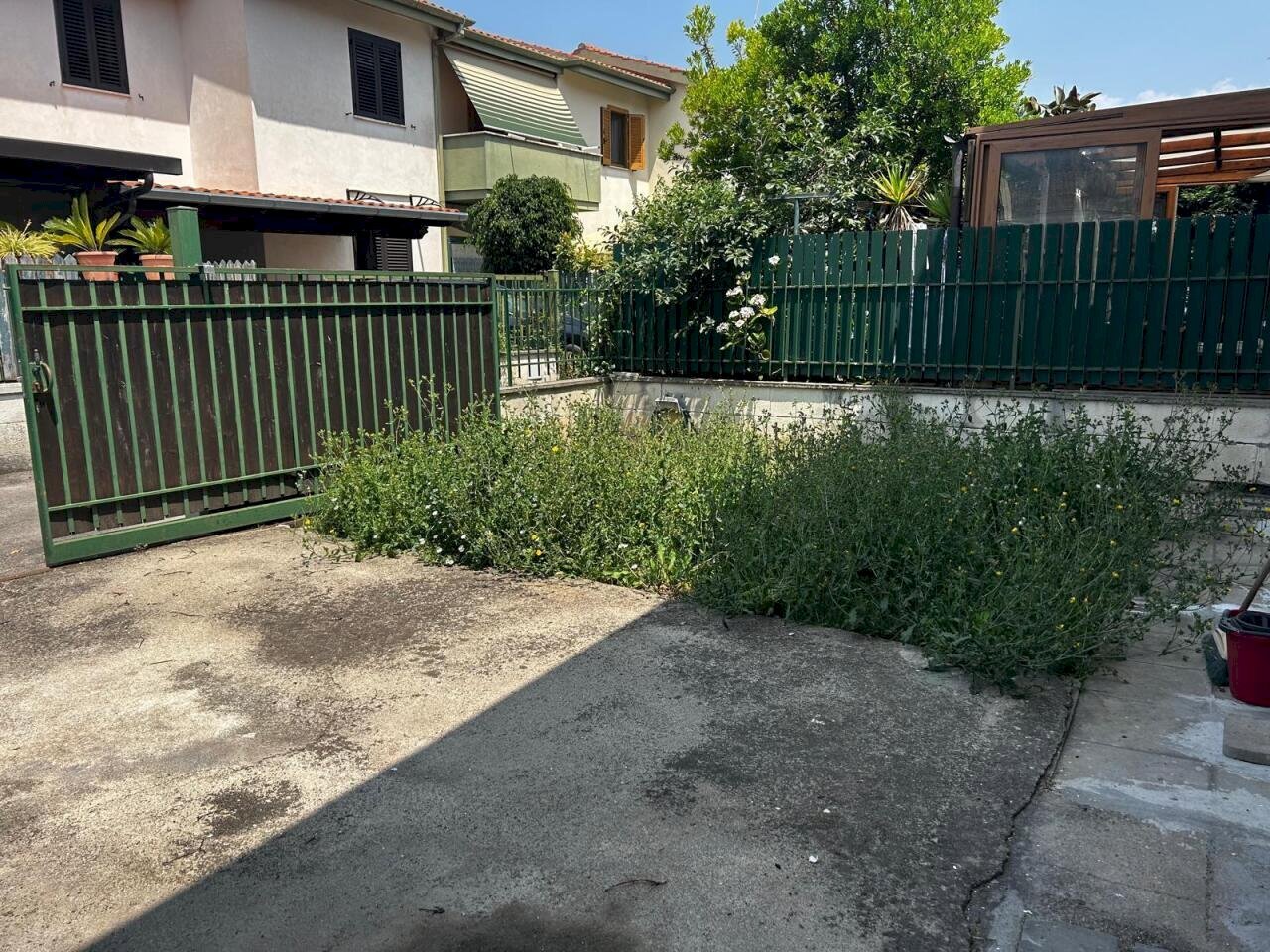 c091b1d7-5db3-47fb-b5d0-fc30c17ab831.jpg - Villa Via Anxur 75, Terracina - foto 2