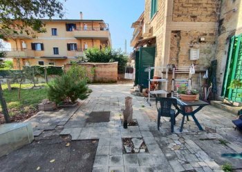 WhatsApp Image 2026-04-21 at 10.14.23 (2).jpeg - Trilocale Via Giuseppe Garibaldi 149, Guidonia Montecelio - foto 5