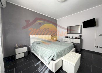 2d1ac330-e388-4959-9ebd-0d17199d9d04.jpg - Villa a Schiera Via Salvatore Monteforte, Siracusa - foto 4
