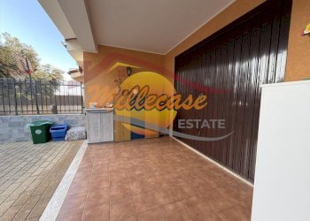 36afa9fd-1edb-453b-ab76-07780ec8267d.jpg - Villa a Schiera Via Salvatore Monteforte, Siracusa - foto 9