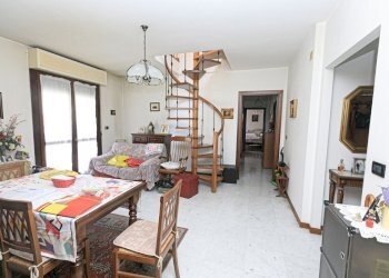 sala - Attico Via Morego 55, Genova (zona Pontedecimo) - foto 14