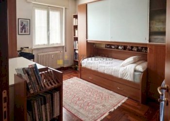 camera da letto - Quadrilocale Sesto San Giovanni - foto 12