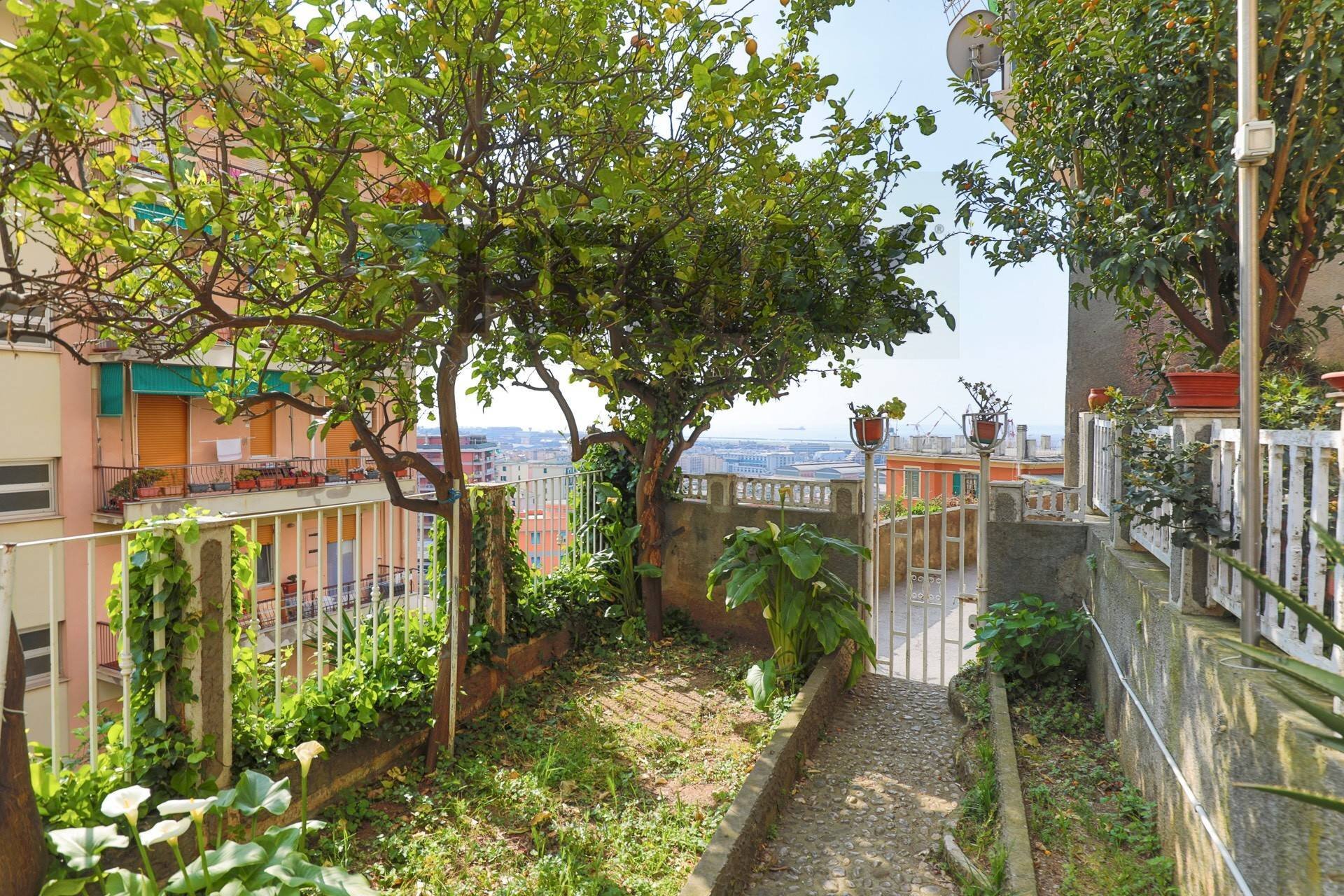 Monolocale Via Sant'alberto, 34 A 
 Sestri Ponente, Genova (zona Sestri Ponente) - foto 1