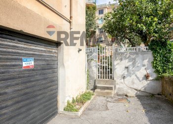 Monolocale Via Sant'alberto, 34 A 
 Sestri Ponente, Genova (zona Sestri Ponente) - foto 32