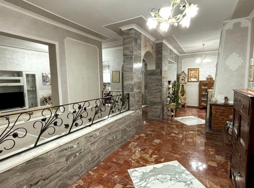 Casa indipendente Falciano del Massico - foto 1