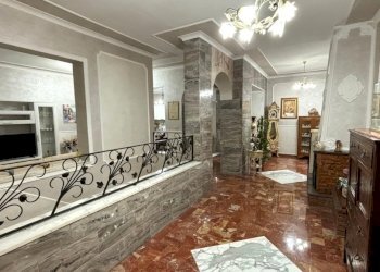 Casa indipendente Falciano del Massico - foto 1