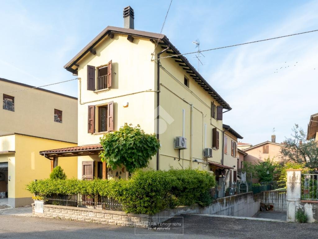 Casa semi indipendente Via Giosuè Carducci, Savignano sul Panaro - foto 1