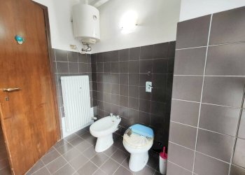 One-room apartment Vimercate - photo 11