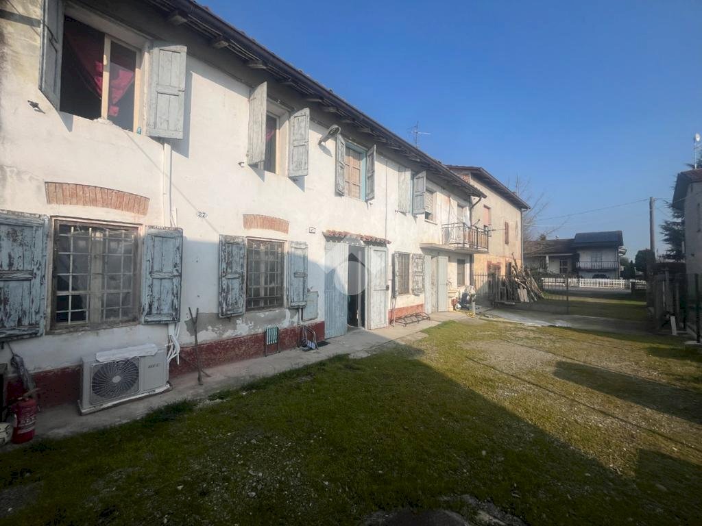Casa semi indipendente Via Canalino, Castelnovo di Sotto - foto 1