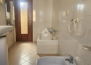 Three-room apartment Viale Beato Quagliotti, Galliate - photo 4