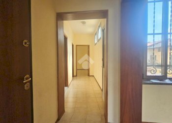 Three-room apartment Viale Beato Quagliotti, Galliate - photo 23