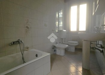 Three-room apartment Viale Beato Quagliotti, Galliate - photo 24