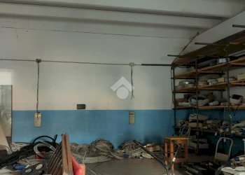 Magazzino via paverano, Savignone - foto 7