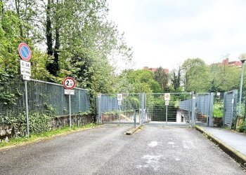 Box Via Mario Borsa, Milano (zona Gallaratese) - foto 1