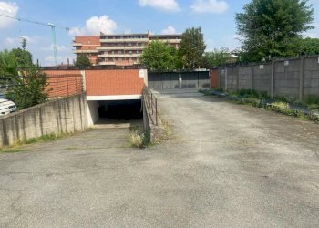 Box Carmangola corso Europa, Carmagnola - foto 1