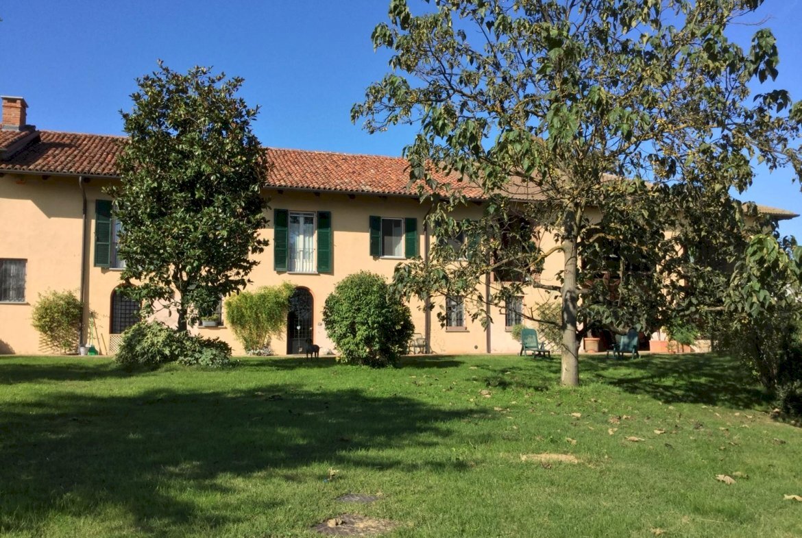 Casale Roatto frazione Briassa 3, Roatto - foto 1