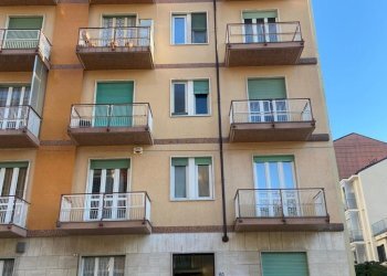Two-room apartment Torino via Val Lagarina 61, Torino (neighborhood Centro) - photo 1