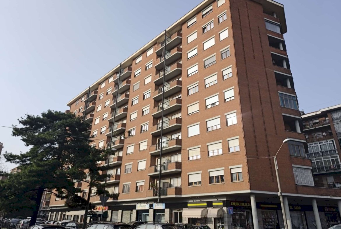 Trilocale Torino Piazza Basilicata 2, Nichelino - foto 1