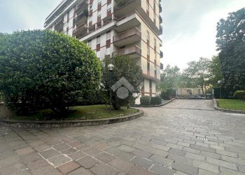 Parking space Via giuseppe frua, Milano (neighborhood Buonarroti) - photo 7