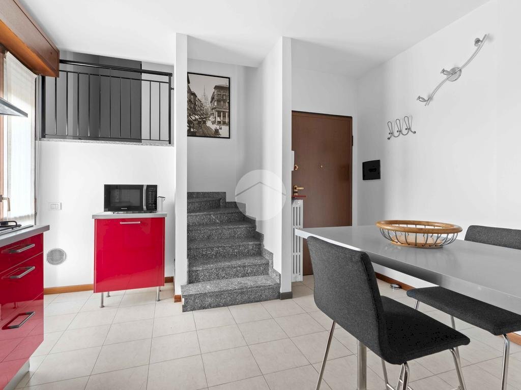 Attic Via de Andre, Milano (neighborhood Chiesa Rossa) - photo 3
