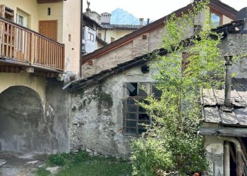 Rustic Via Croix, Aosta - photo 3
