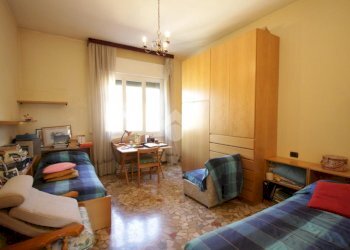 Quadrilocale Via Maria Gaetana Agnesi, Bologna - foto 1
