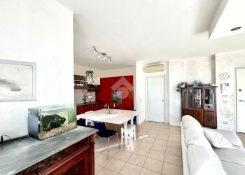 Three-room apartment Cassina De' Pecchi, Cassina de' Pecchi - photo 10