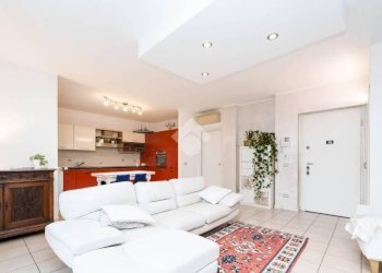 Three-room apartment Cassina De' Pecchi, Cassina de' Pecchi - photo 13