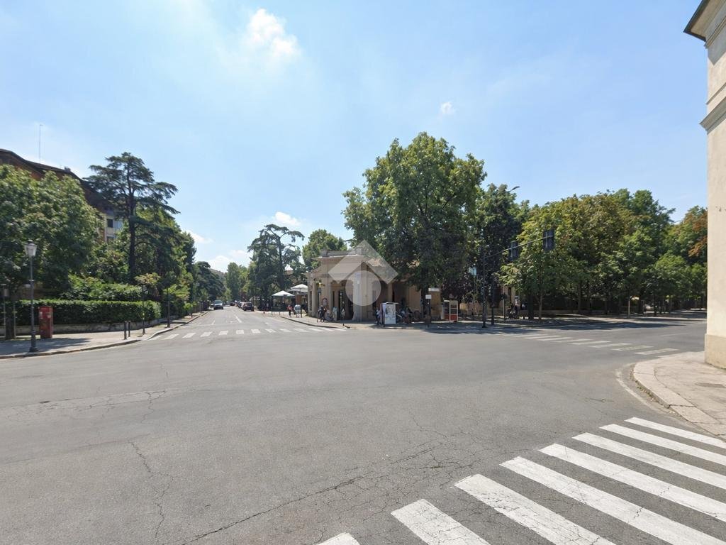 Quadrilocale Piazza XXV Aprile, Parma (zona Cittadella) - foto 1