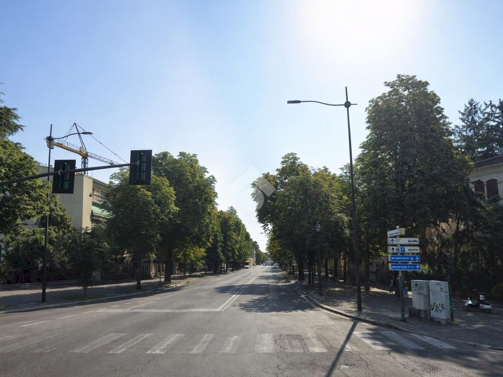 Quadrilocale Piazza XXV Aprile, Parma (zona Cittadella) - foto 3