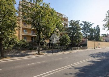 Quadrilocale Piazza XXV Aprile, Parma (zona Cittadella) - foto 8