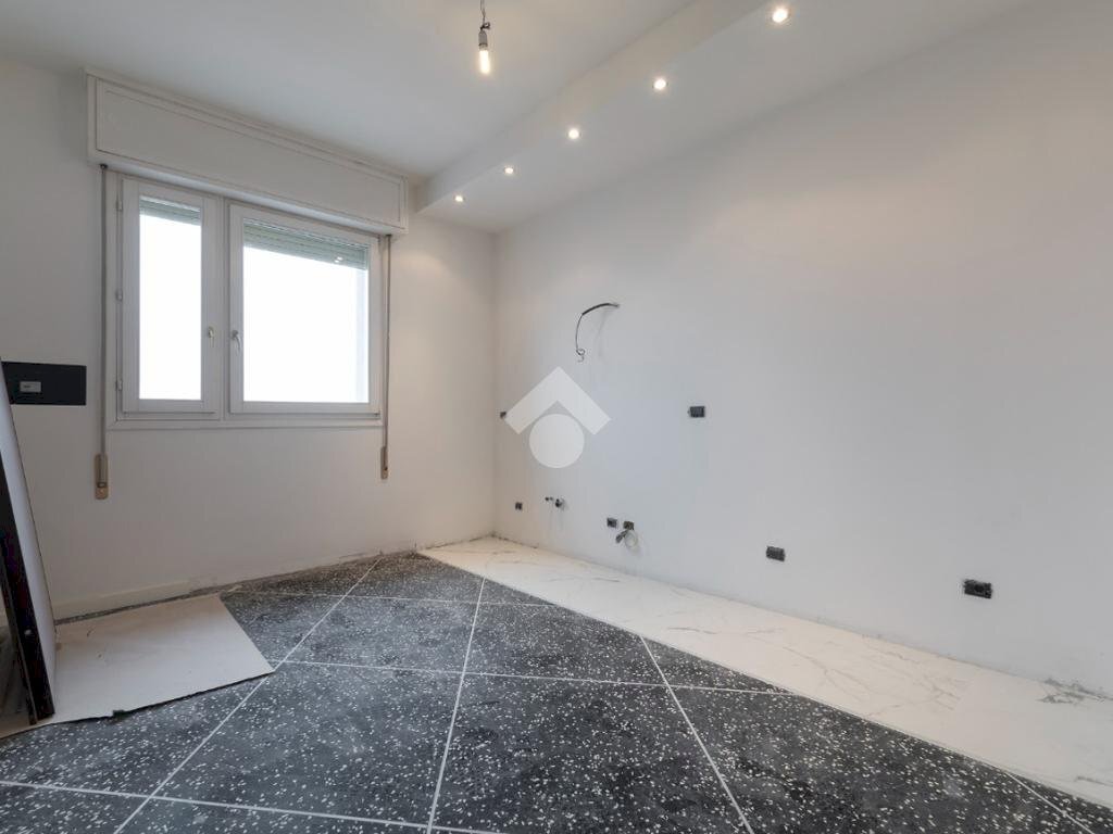 Trilocale Via Benvenuto Cellini, Bologna (zona San Vitale) - foto 2