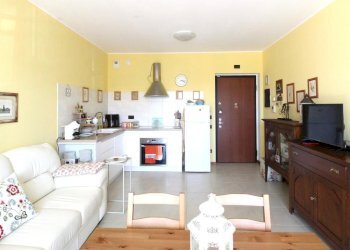 Bilocale Via Domenico Romagnosi, Magenta - foto 2