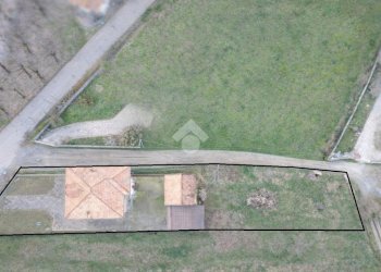 Villa Via S. Grato, Alice Castello - photo 1