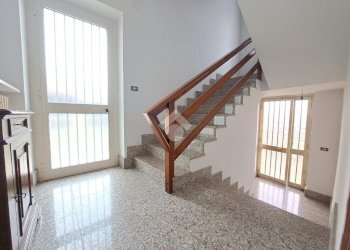 Villa Via S. Grato, Alice Castello - photo 24