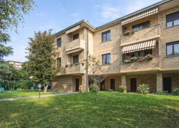 Three-room apartment Muggiò - photo 1