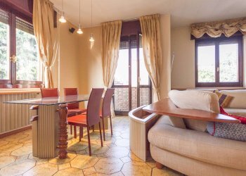 Three-room apartment Muggiò - photo 3