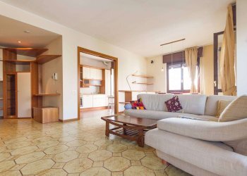 Three-room apartment Muggiò - photo 4