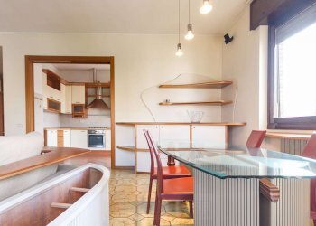 Three-room apartment Muggiò - photo 8